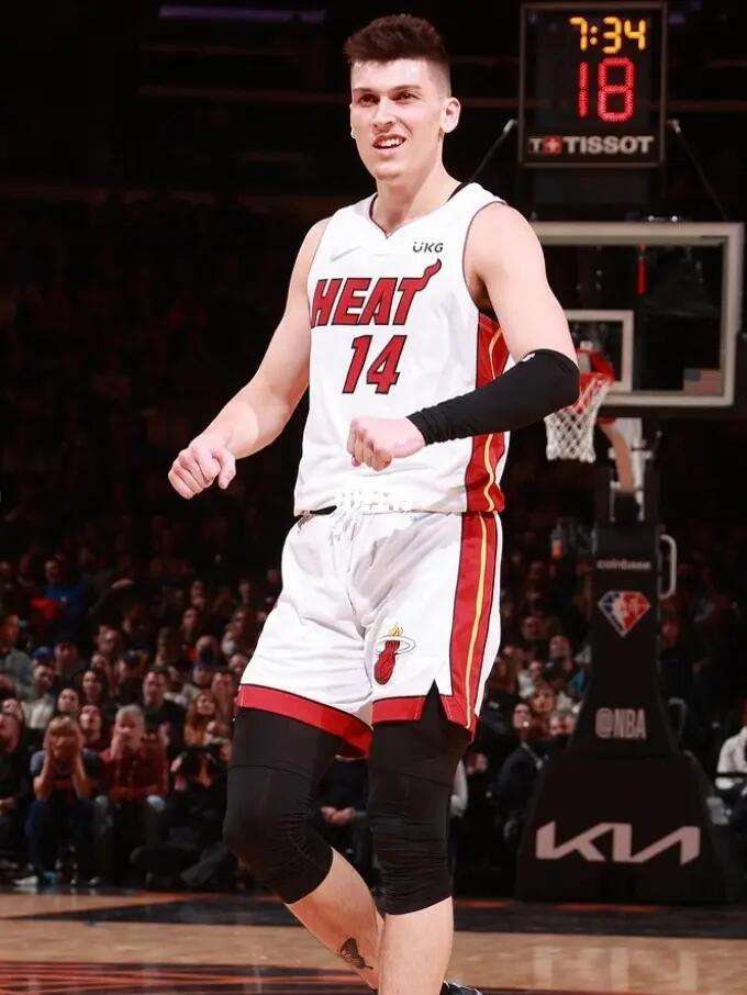 我们就围绕 我们就围绕